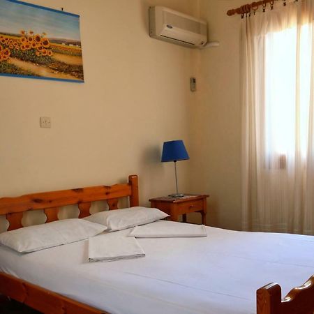 Seaview Self Catering Apartment - Helen No 1 Хіропігадо Екстер'єр фото