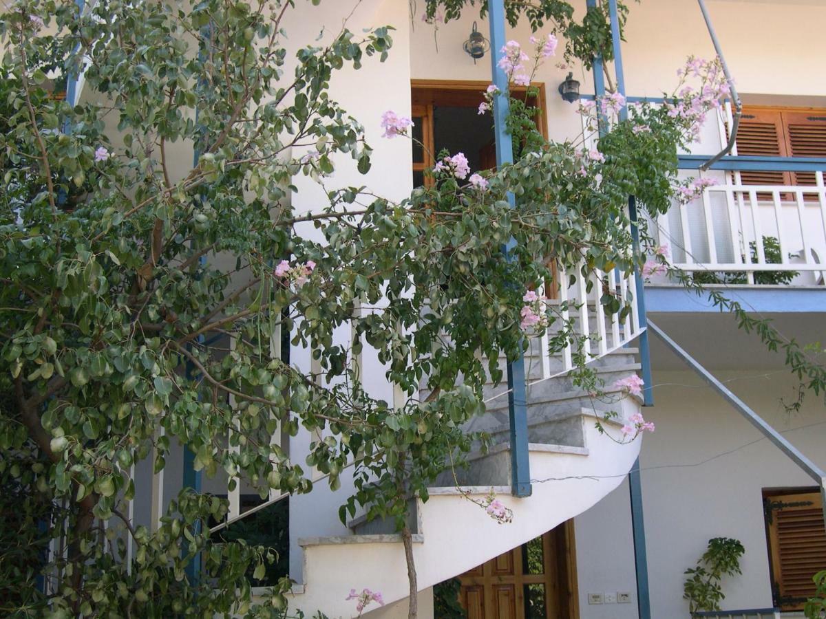 Seaview Self Catering Apartment - Helen No 1 Хіропігадо Екстер'єр фото